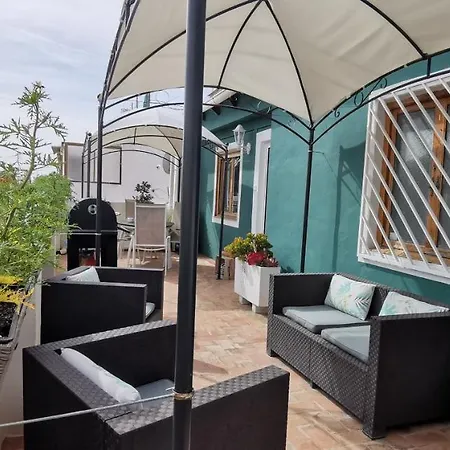 Amazing Penthouse With Views To The Castle Alicante