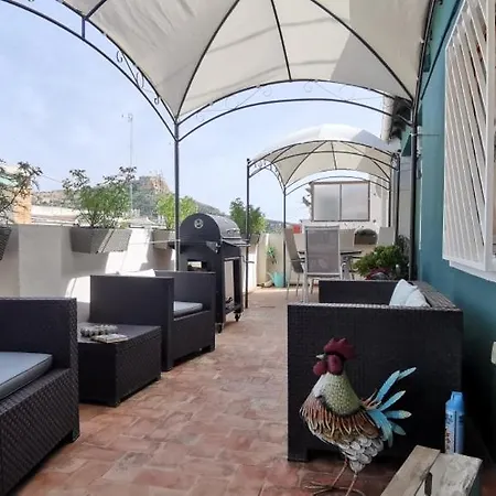 Amazing Penthouse With Views To The Castle *